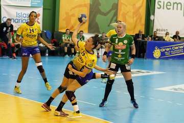  El Rocasa se apunta el primer asalto de los cuartos ante el Gomel (24-18) (Foto TA)